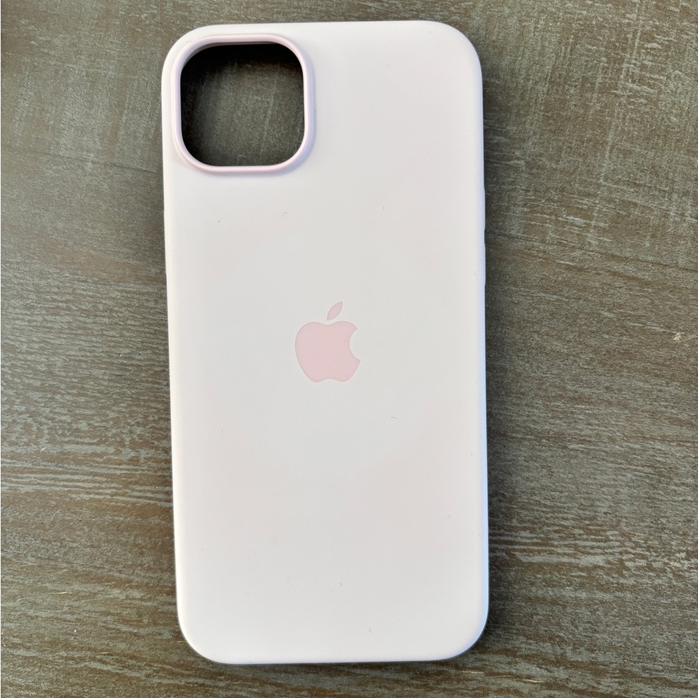 iPhone 15 plus Apple silicone case